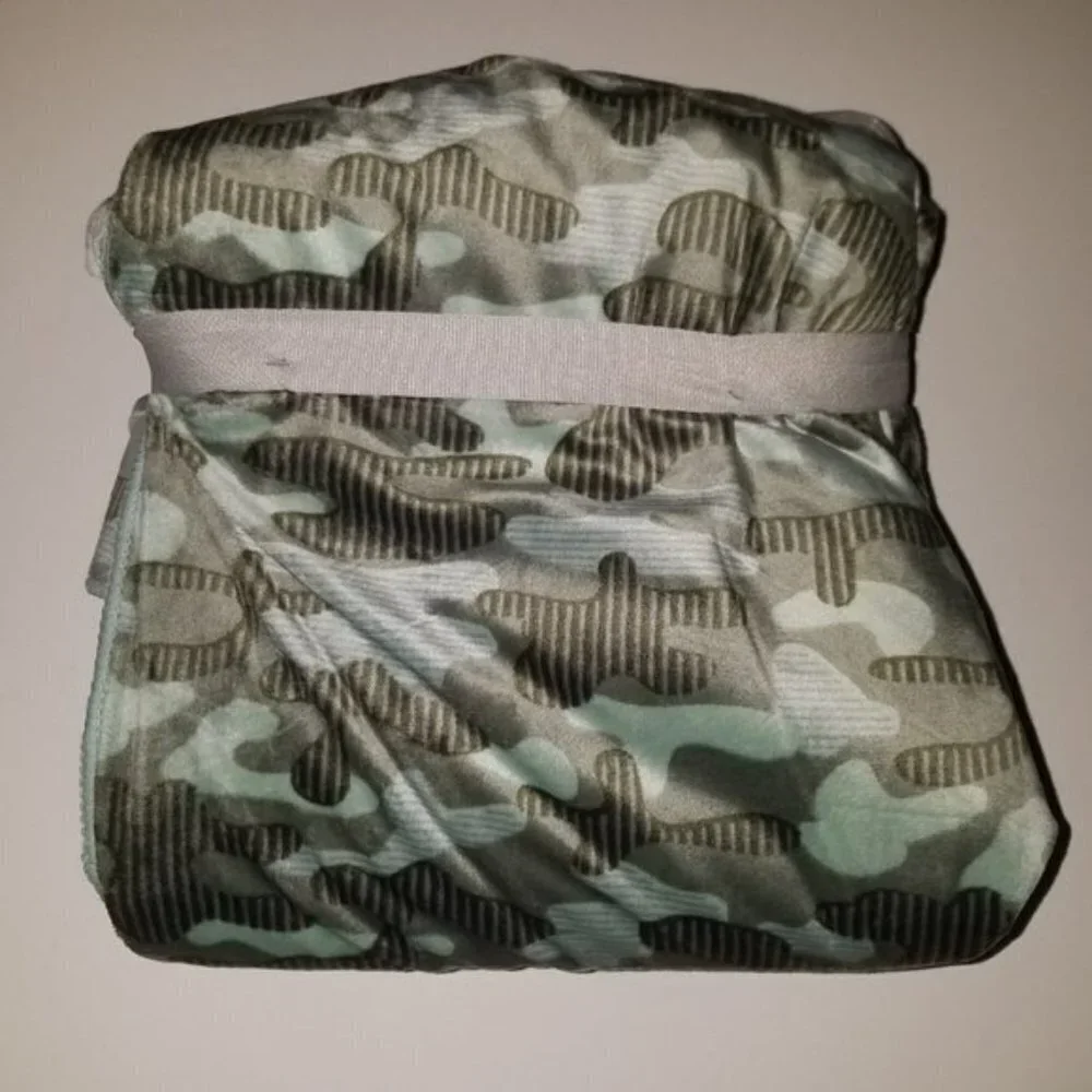 NWT Just Born Green Camouflage Baby Blanket Lovey White Sherpa SOFT 30x40